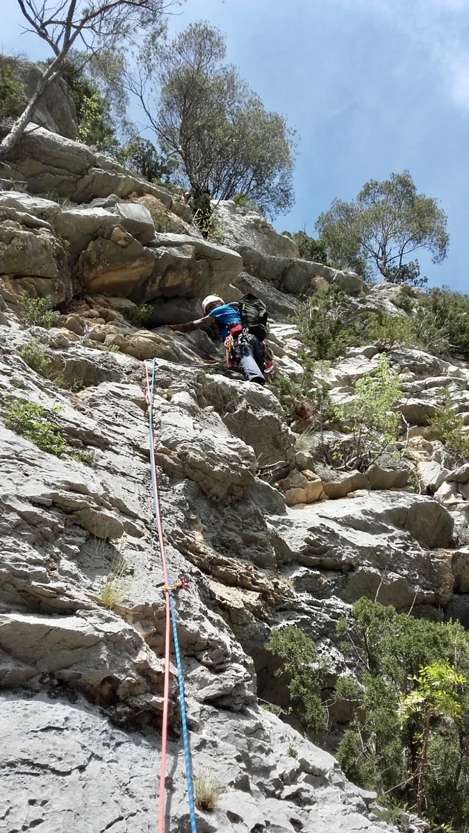 Cordée terrain aventure