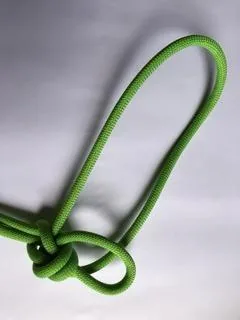 7. Le nœud peut-être ajusté afin de créer deux boucles de tailles différentes.